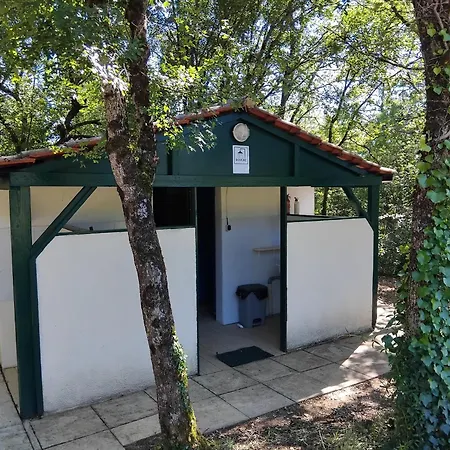 Kemping N1 Emplacement Tente Camping-car Saint-Aubin-de-Nabirat